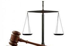 67-year-old Woman Dies After Husband Stabs Her in Bar Fight