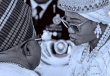 Drama as Tinubu’s Wife Confronts Governor Adeleke Over Onstage Singing (VIDEO)