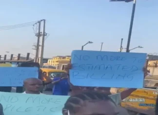 ‘Give Us Light,’ Protesters Demand as Blackout Persists in Lagos