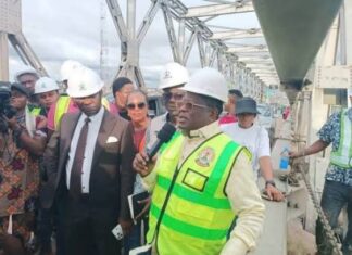 FG to Shut River Niger Bridge for Seven Days Over Vandalism, Repairs